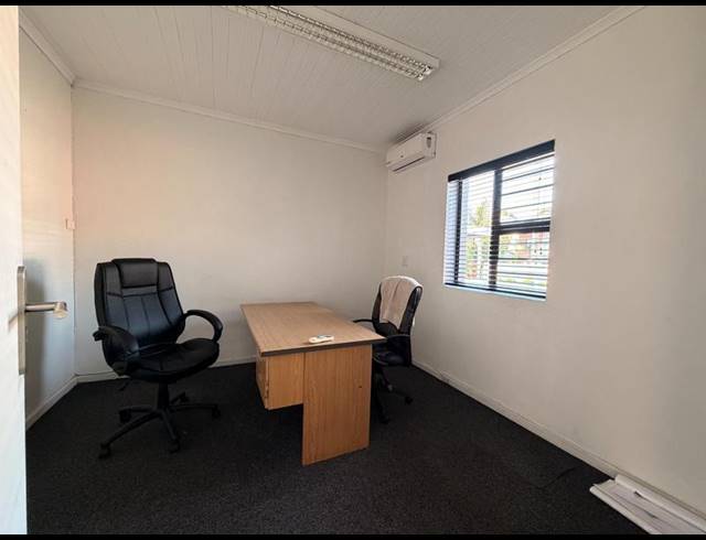 BUSINESS PROPERTY TO RENT IN NEWTON PARK